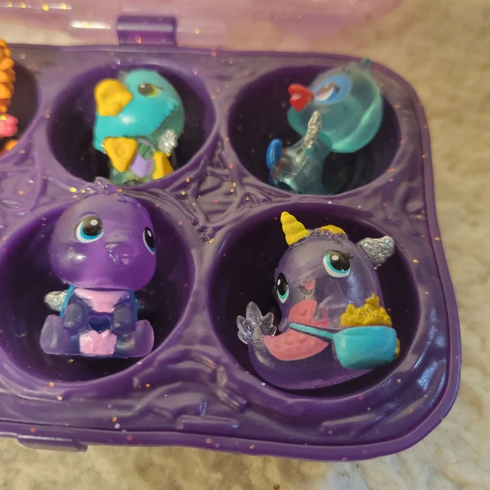 Hatchimals CollEGGtibles 12 Pack Egg Carton Purple Glitter‎ Mini Figures Set